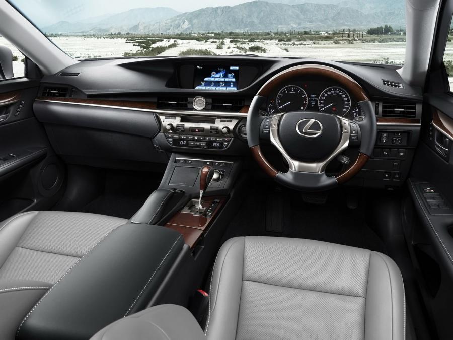  Lexus ES350 2013 года  (AU) (фото 15 из 16)